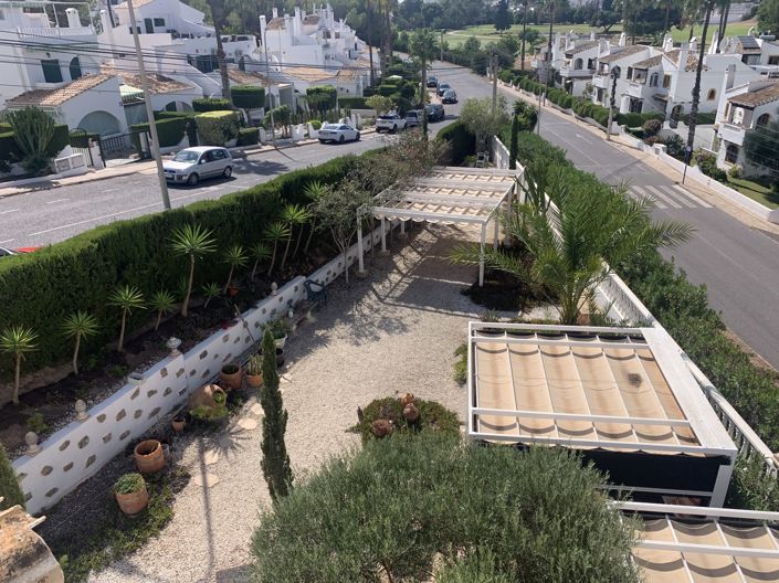 Image No.24-4 Bed Property for sale