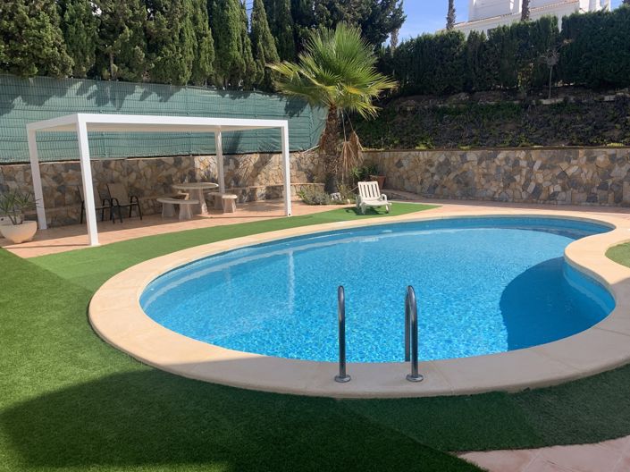 Image No.27-4 Bed Property for sale