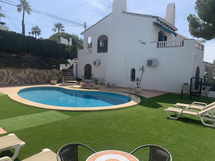 Image No.30-4 Bed Property for sale