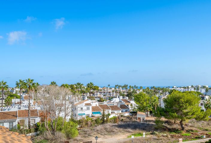 Image No.5-2 Bed Townhouse for sale