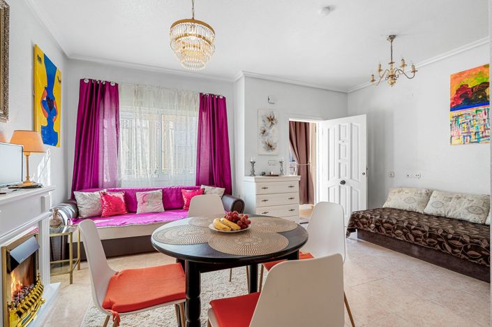 Image No.7-2 Bed Townhouse for sale