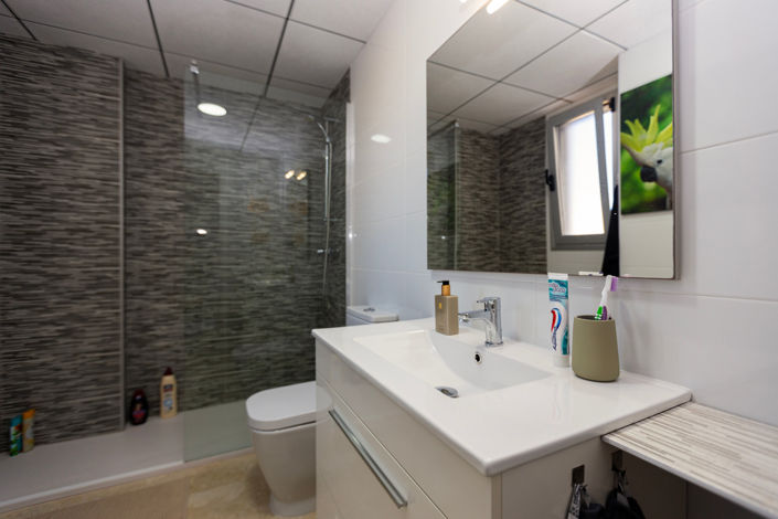 Image No.19-2 Bed Apartment for sale