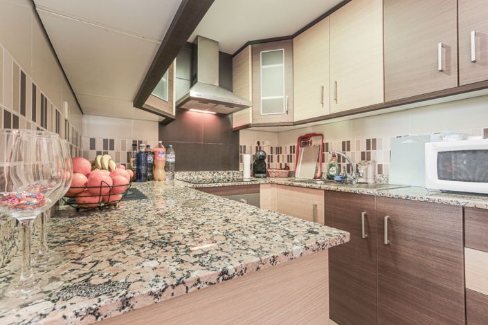 Image No.13-2 Bed Apartment for sale