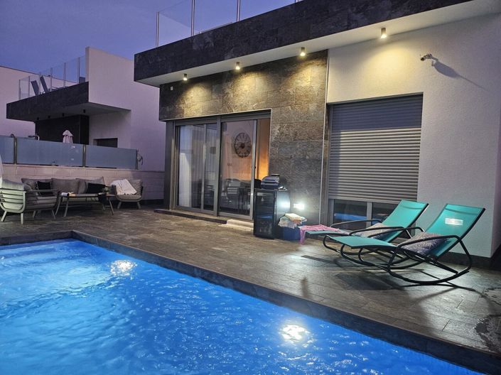 Image No.2-3 Bed Property for sale