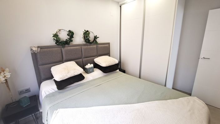 Image No.35-3 Bed Property for sale