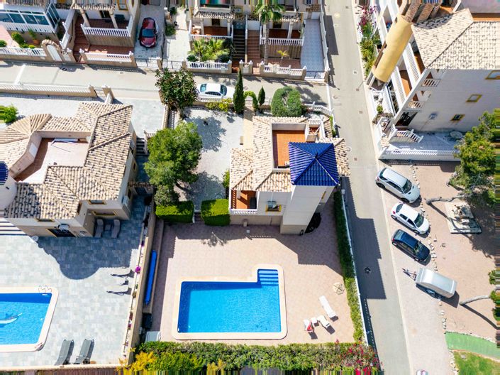 Image No.2-3 Bed Villa for sale