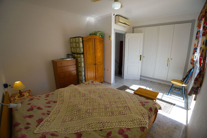 Image No.24-3 Bed Townhouse for sale