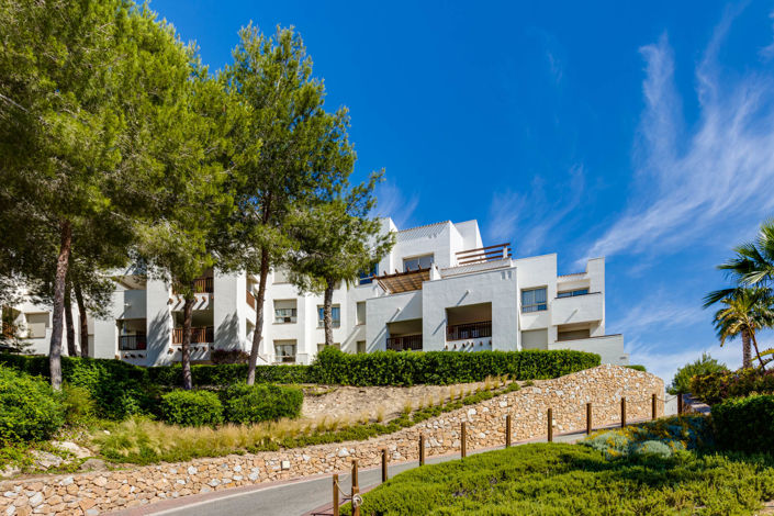 Image No.1-2 Bed Property for sale