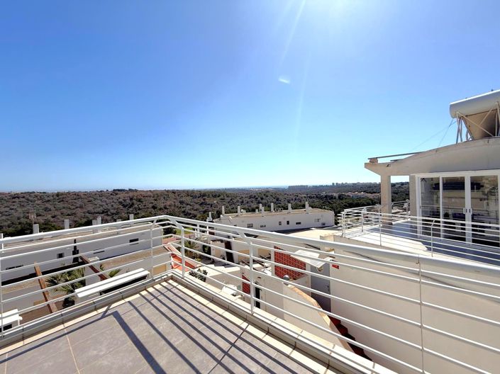 Image No.20-3 Bed Property for sale