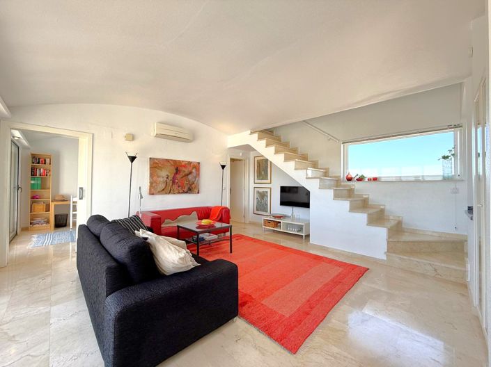 Image No.5-3 Bed Property for sale