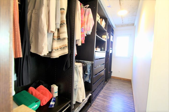 Image No.10-3 Bed Villa for sale