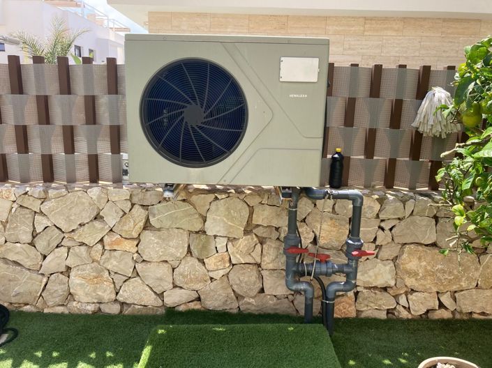 Image No.11-3 Bed Property for sale