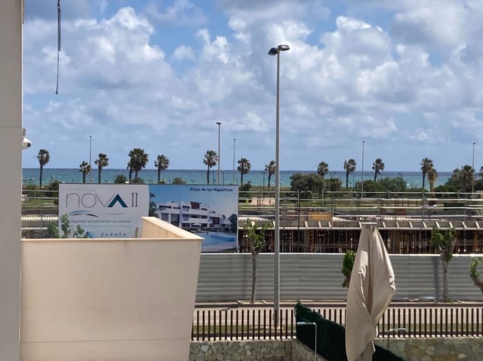 Image No.12-3 Bed Property for sale