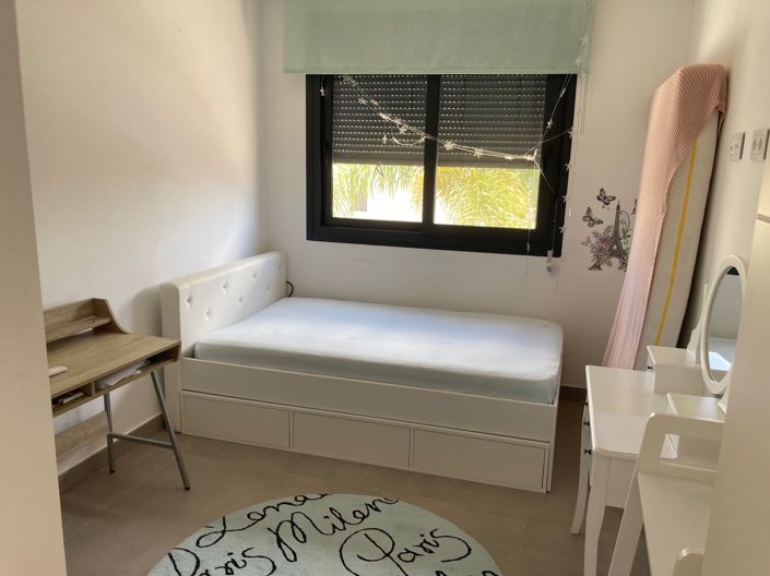 Image No.19-3 Bed Property for sale