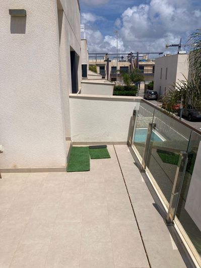 Image No.28-3 Bed Property for sale