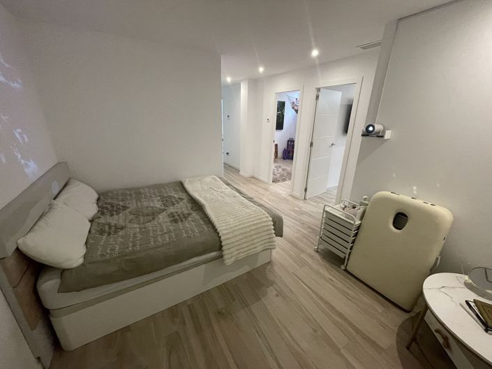 Image No.27-4 Bed Villa for sale