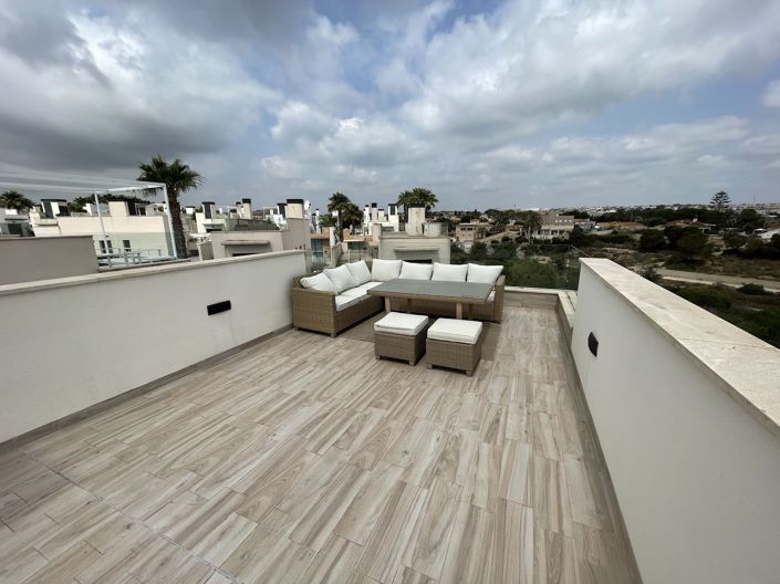 Image No.45-4 Bed Villa for sale