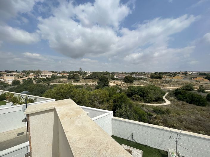 Image No.47-4 Bed Villa for sale