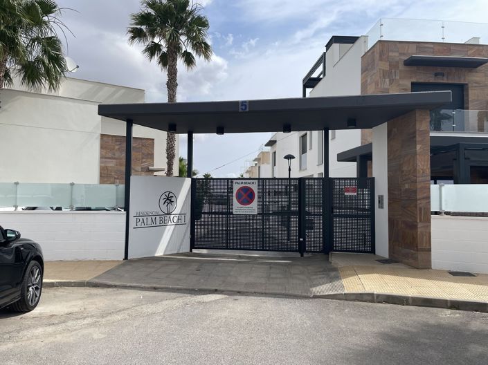 Image No.6-4 Bed Villa for sale