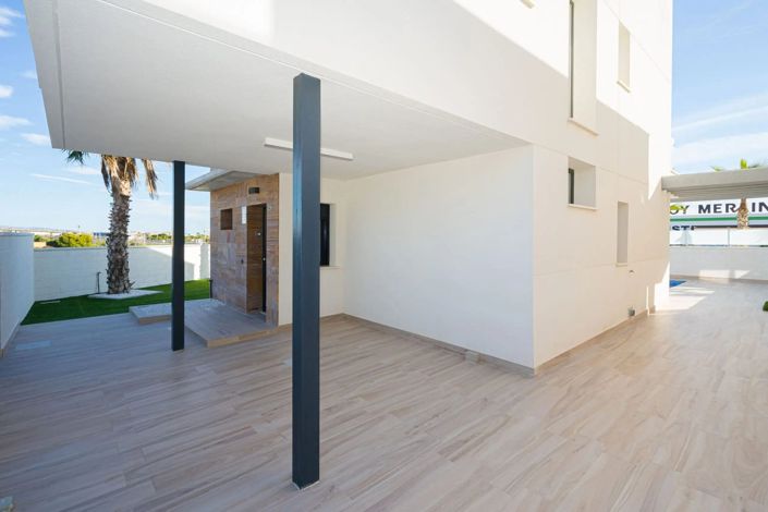 Image No.8-4 Bed Villa for sale