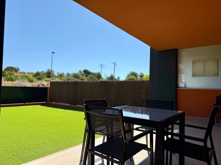 Image No.2-2 Bed Property for sale