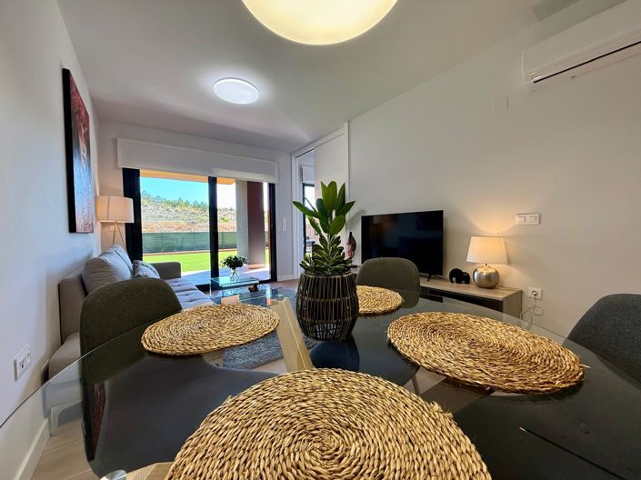 Image No.6-2 Bed Property for sale