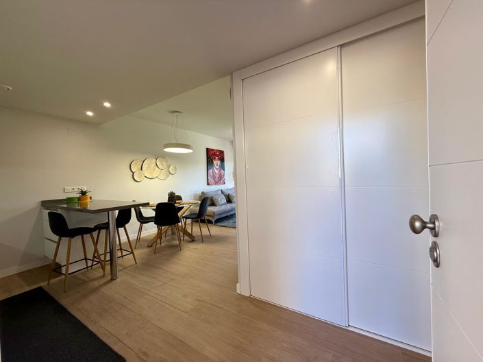 Image No.8-2 Bed Property for sale