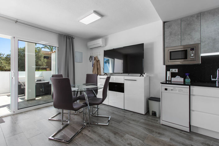 Image No.8-2 Bed Apartment for sale