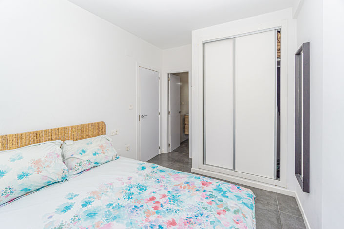 Image No.19-2 Bed Apartment for sale