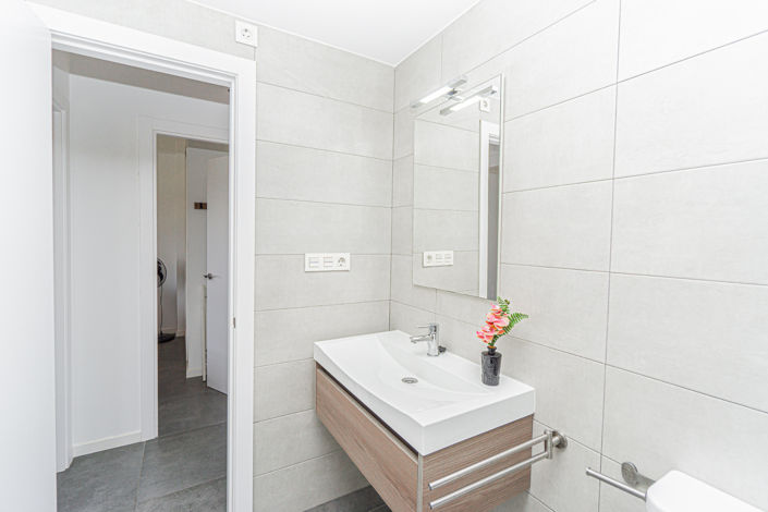 Image No.28-2 Bed Apartment for sale