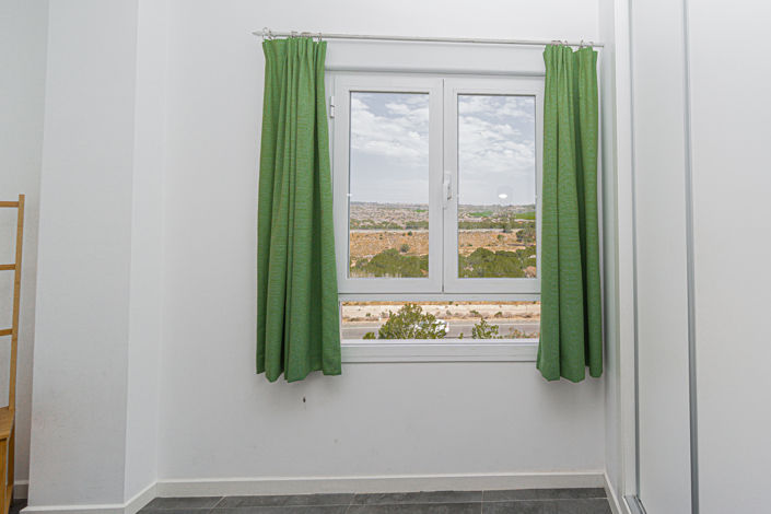 Image No.38-2 Bed Apartment for sale