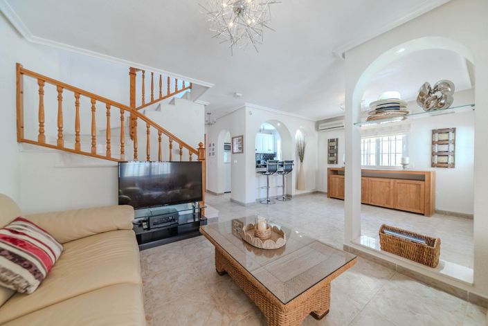 Image No.5-3 Bed Property for sale