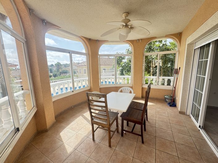 Image No.20-3 Bed Property for sale