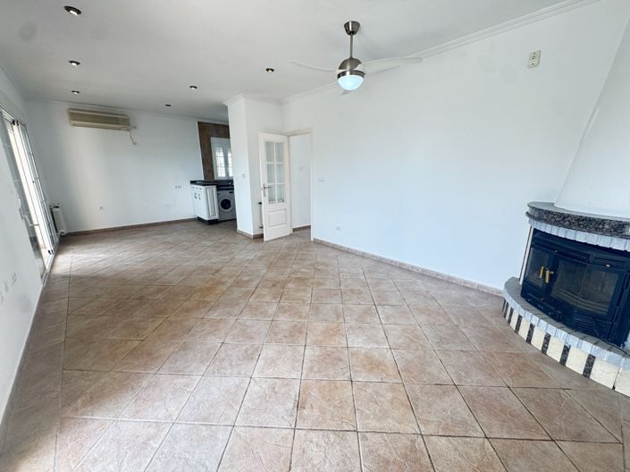 Image No.5-3 Bed Property for sale