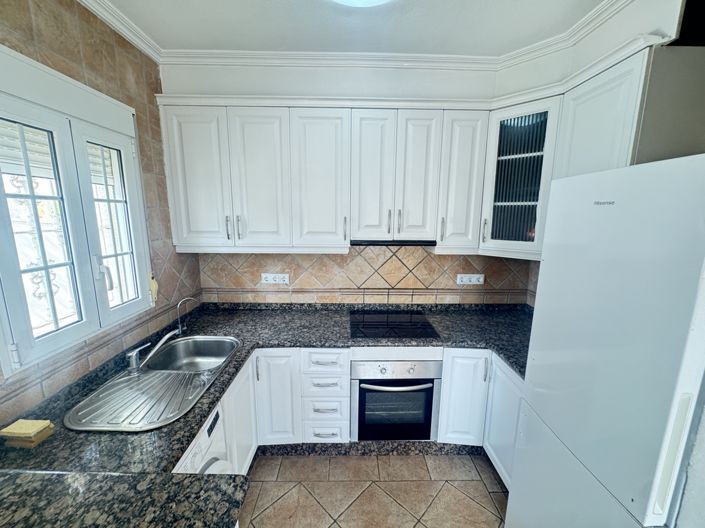 Image No.7-3 Bed Property for sale