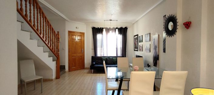 Image No.14-3 Bed Townhouse for sale