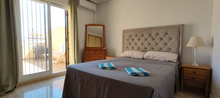 Image No.23-3 Bed Townhouse for sale