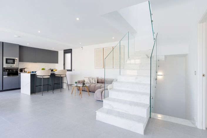 Image No.20-3 Bed Property for sale