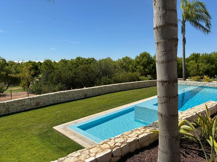 Image No.32-3 Bed Villa for sale