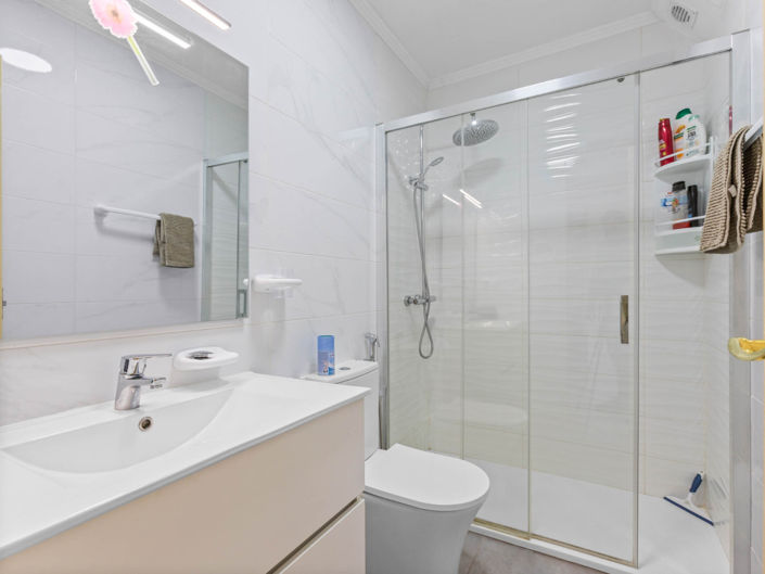 Image No.9-2 Bed Bungalow for sale