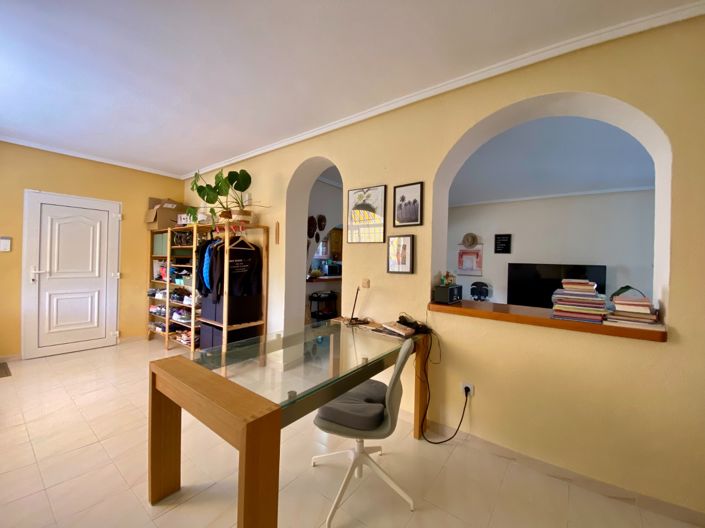 Image No.32-4 Bed Property for sale