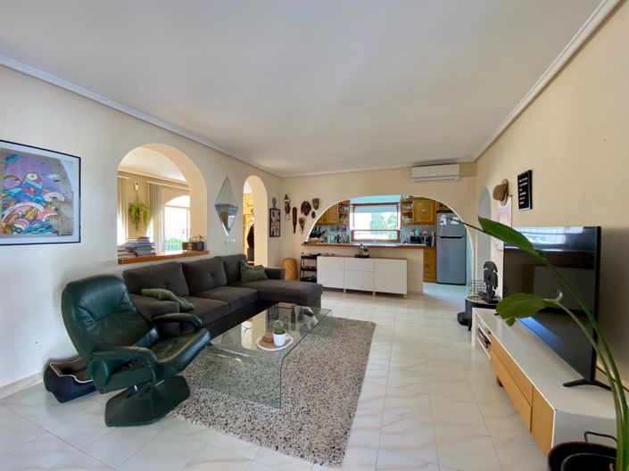 Image No.34-4 Bed Property for sale