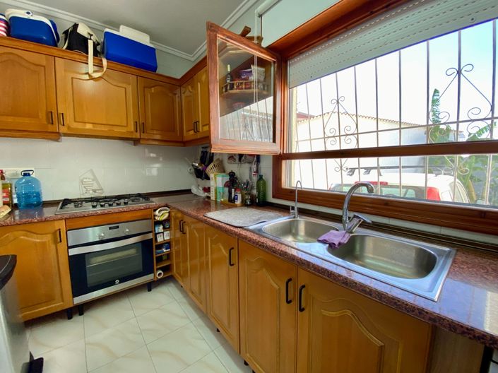 Image No.38-4 Bed Property for sale