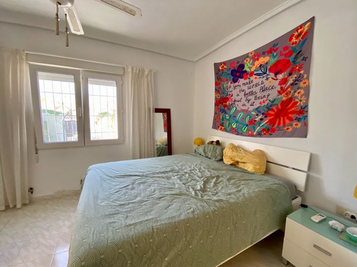 Image No.43-4 Bed Property for sale