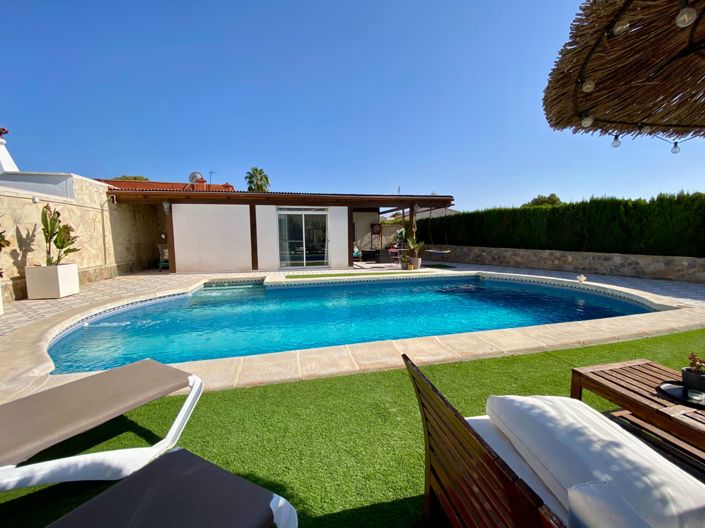 Image No.11-4 Bed Property for sale