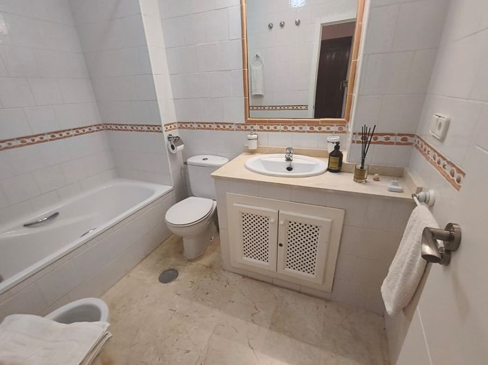 Image No.17-2 Bed Apartment for sale