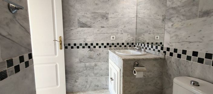 Image No.17-2 Bed Apartment for sale