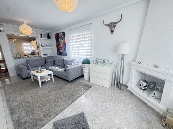 Image No.10-4 Bed Property for sale