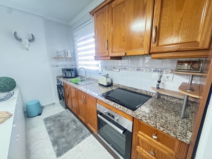 Image No.31-4 Bed Property for sale