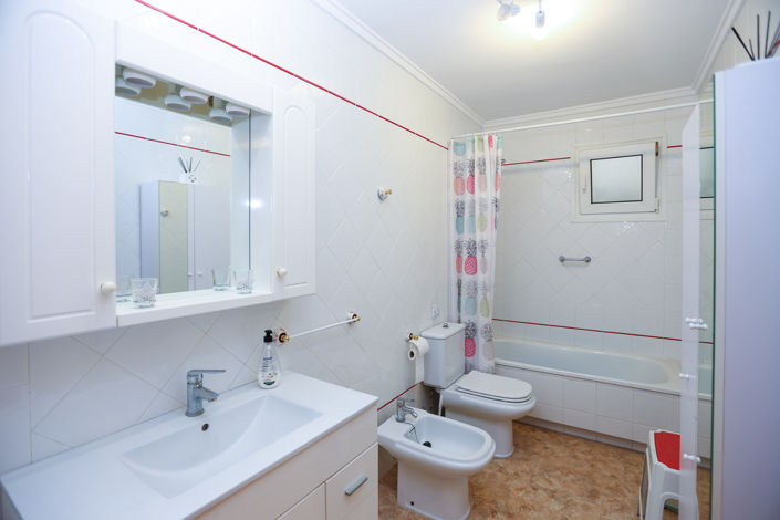 Image No.13-3 Bed Apartment for sale